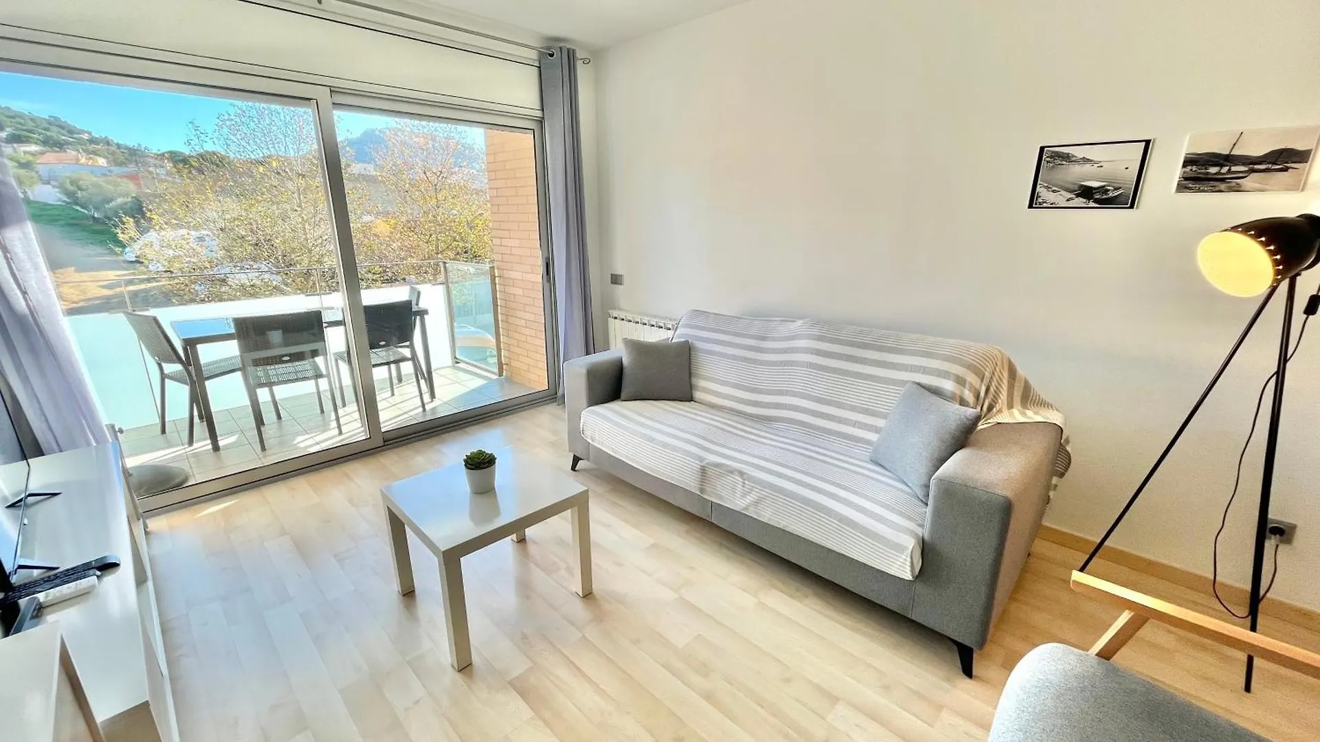 Toplar A Roses Apartment